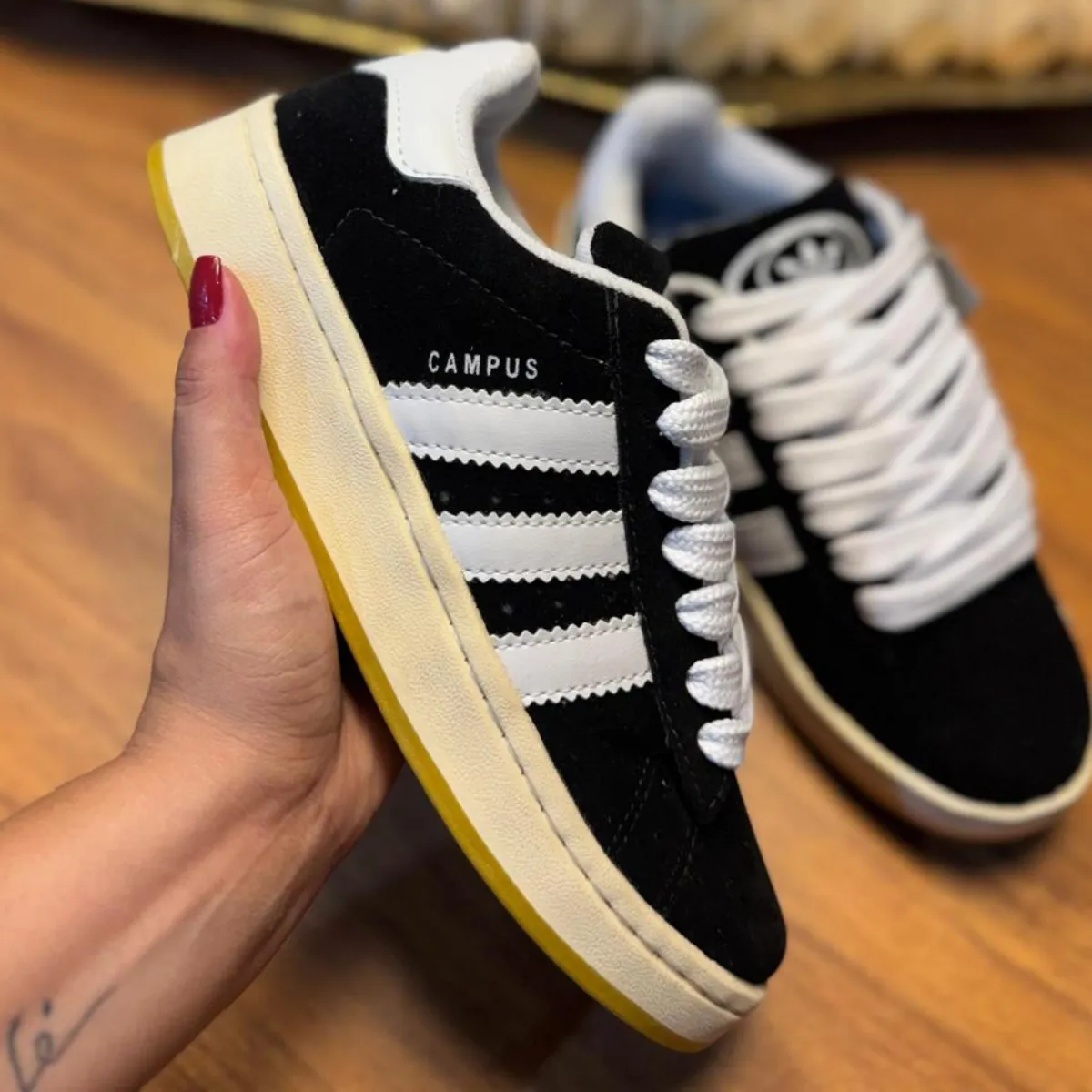 Tênis Adidas Campos • Feminino • 34 ao 39 •
