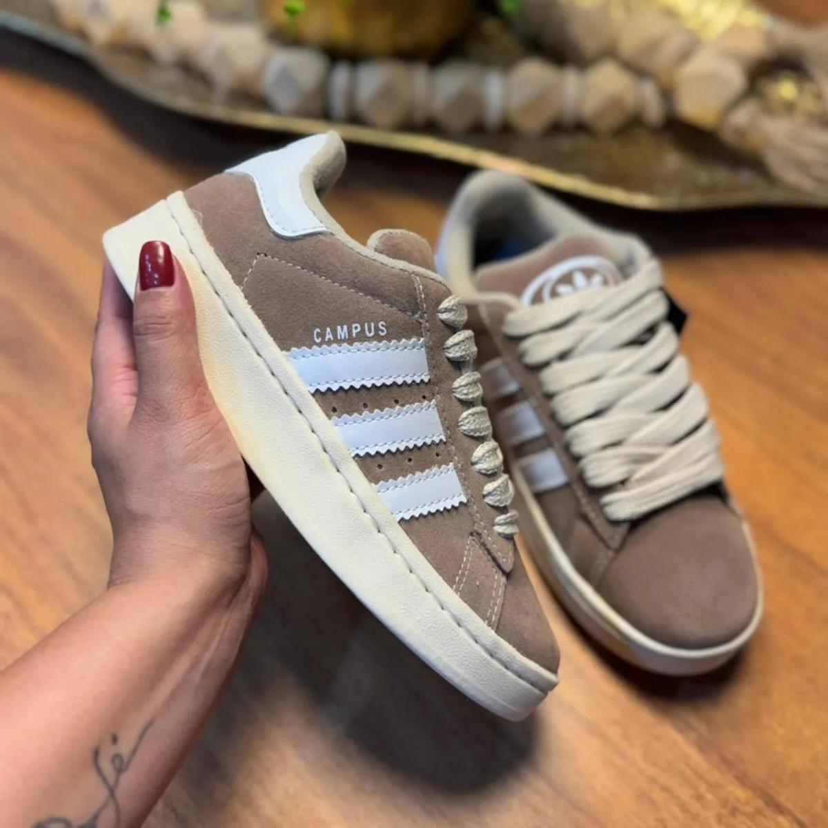 Tênis Adidas Campos • Feminino • 34 ao 39 •