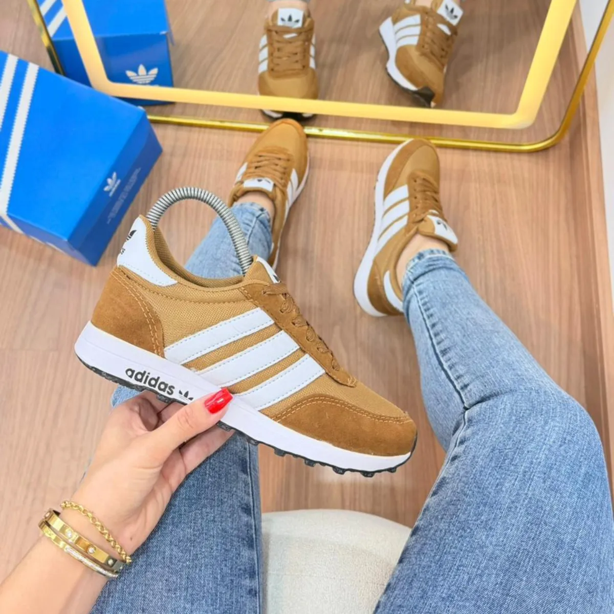 Tênis Adidas Neo • Feminino •