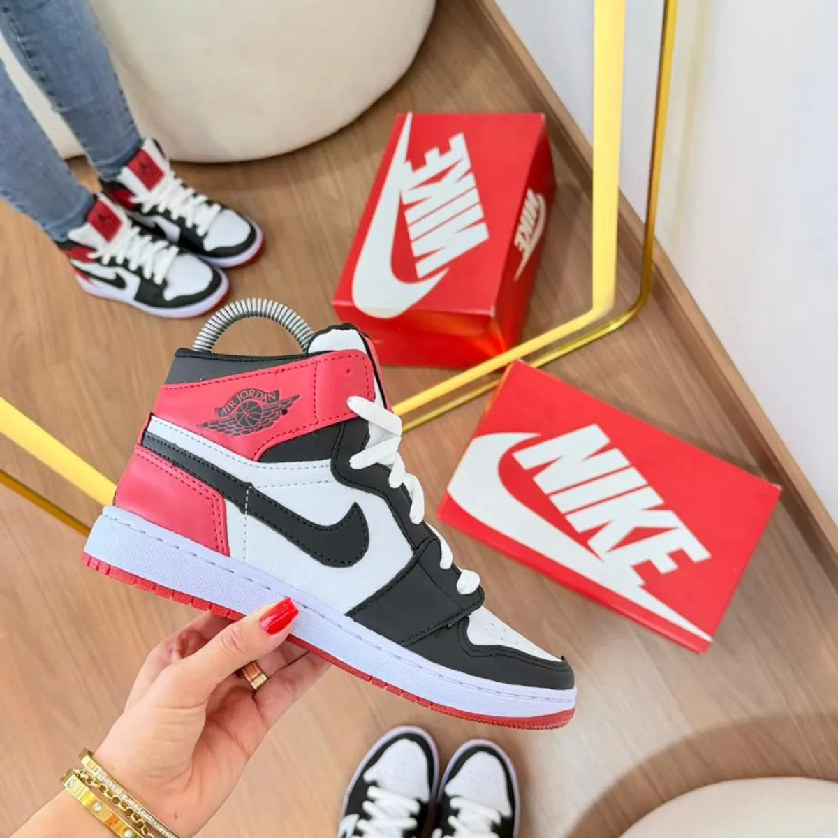 Tênis Air Jordan • Feminino • 34 ao 39 •
