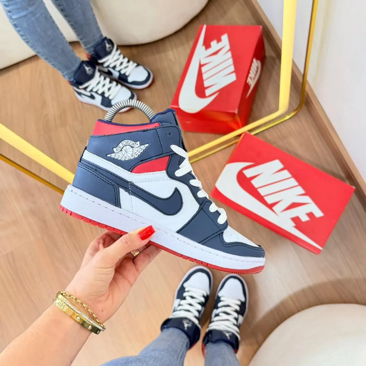 Tênis Air Jordan • Feminino • 34 ao 39 •
