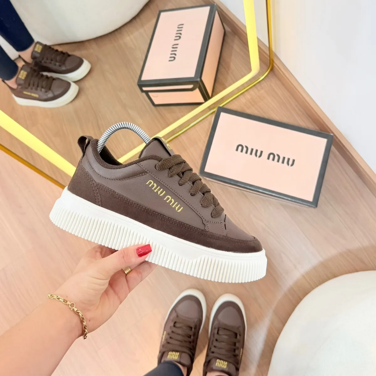 Tênis Feminino  • Miu Miu  •  34 ao 39 •