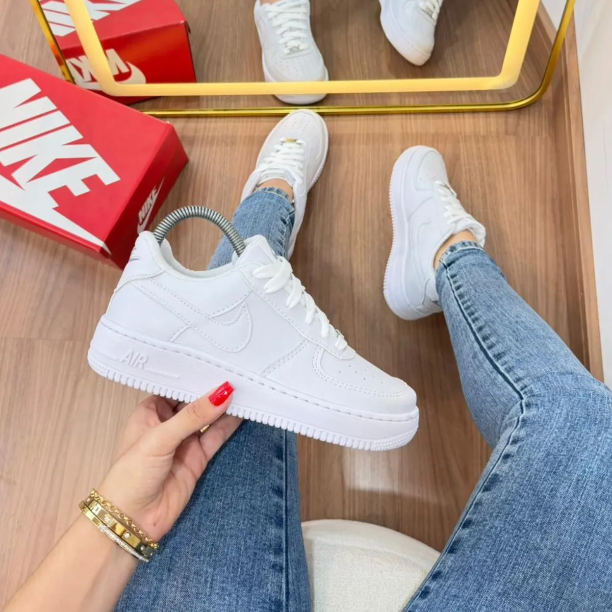 Tênis Nike Air Force • feminino •