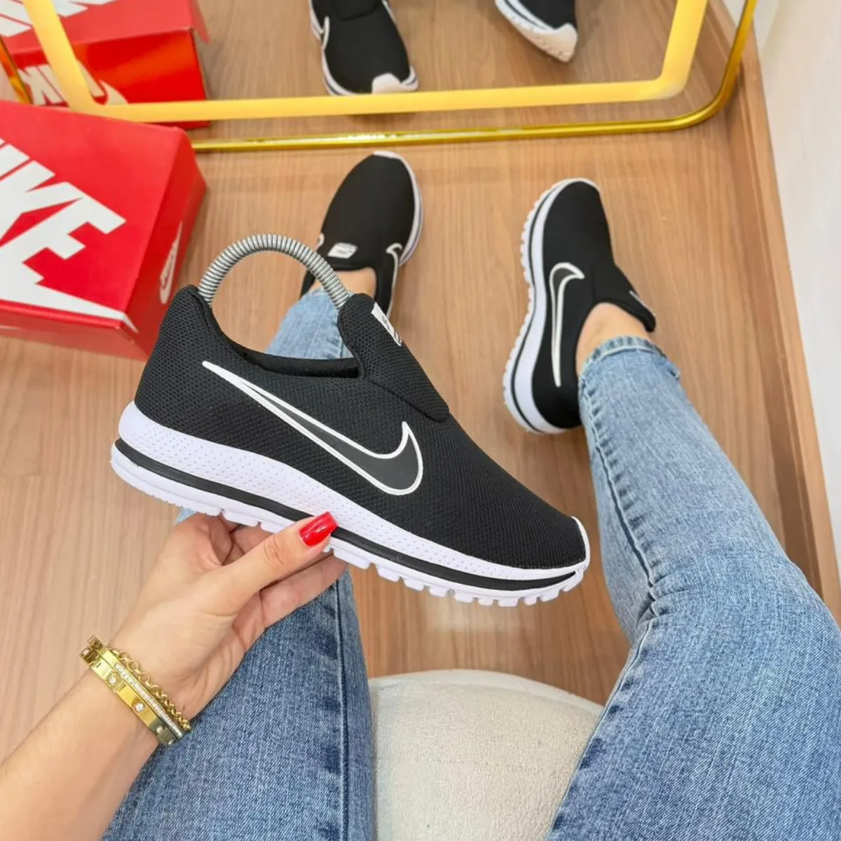 Tênis Nike Iate Feminino - 34 ao 39