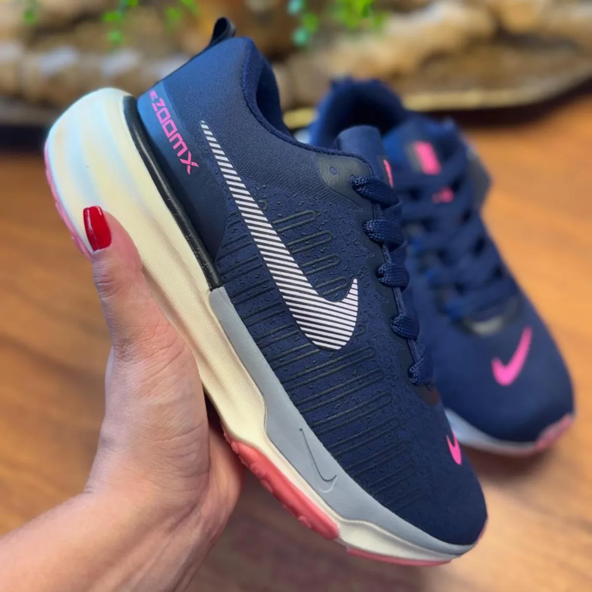 Tênis Nike ZoomX Premium Feminino • Leve Confortável Tendência 2026