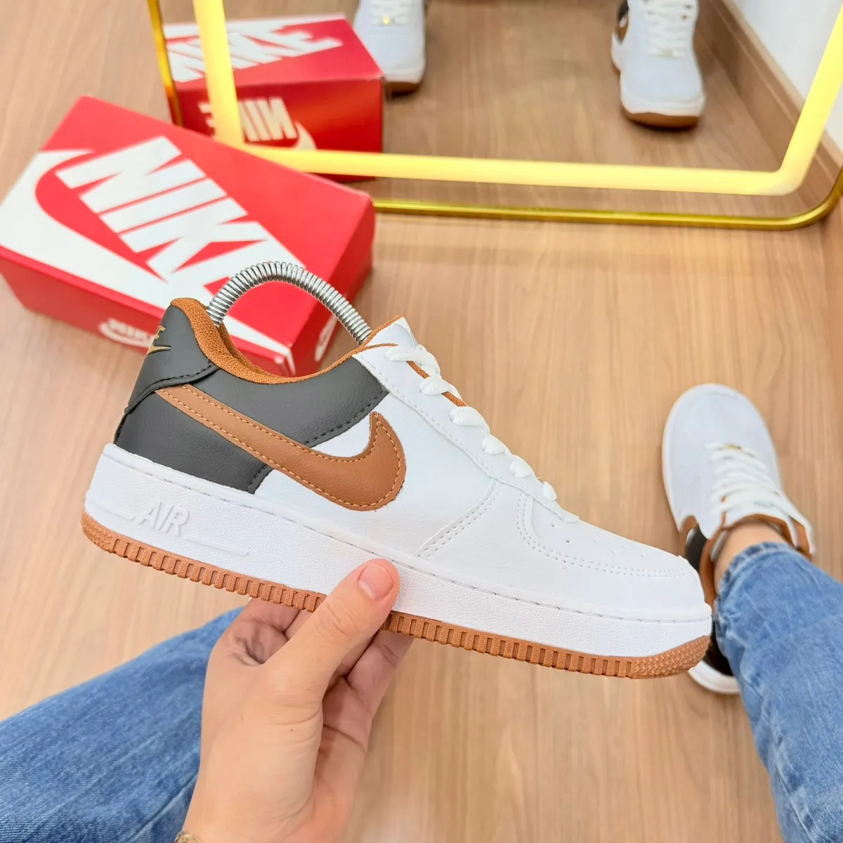Tênis Nike Air Force • Bicolor • Masculino