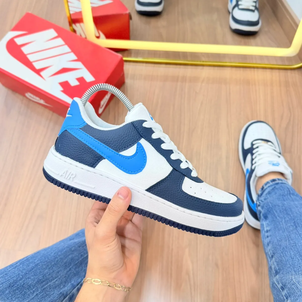 Tênis Nike Air Force • Bicolor • Masculino